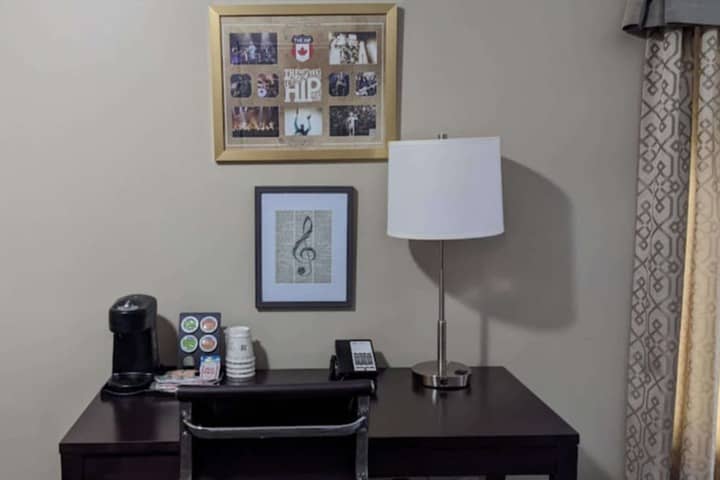 Room 17 of 51