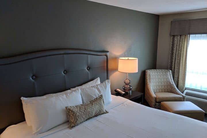 Room 10 of 51