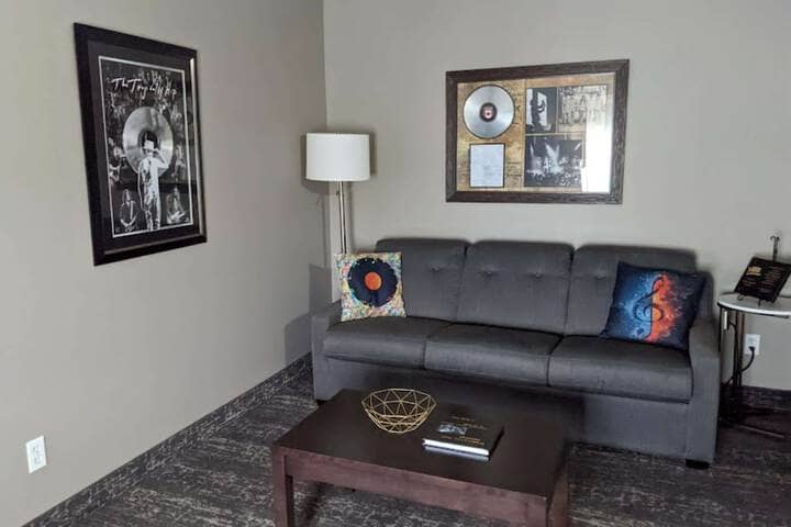 Room 19 of 51