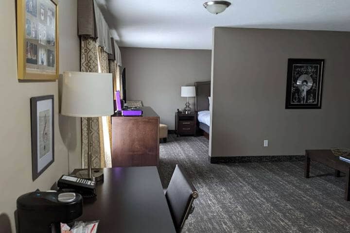 Room 18 of 51