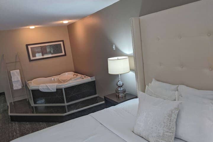 Room 30 of 51